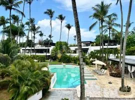 Beachfront complex 3BD 3BA with pool