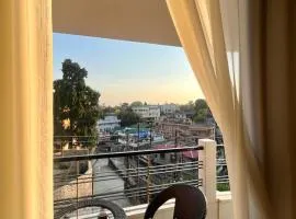 A La Maison