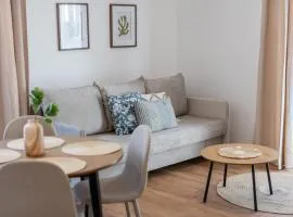 LUBAVA apartment z garażem podziemnym i klimatyzacją, Netflix, TV55', winda