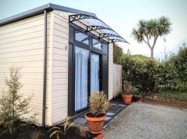 Catnap Cottage, hotel in Manapouri