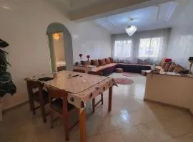 Traditional Spacious 2 Bedroom Tangier Center Family Apartment