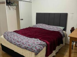 Springvale Couple Room for Rent, hotel v destinaci Springvale South