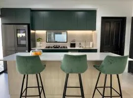 Modern & Chilled Stay in Bayswater