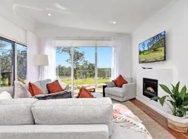 Magpie Two - Two for Joy Estate. 3 bedroom sleeping 6