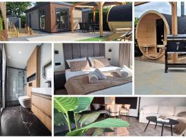 'Relax Lodge Sea' - Wellness lodge in Zeeland - Private Sauna - Airco - Garden - Outdoor Swimming pool - Free Wifi, Towels & Bed linen, hotel con spa en heinkenszand