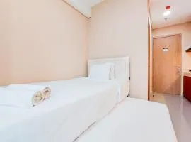 Nice and Simply Look Studio Apartment at B Residence By Travelio