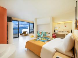 大理麓屿悬崖海景民宿, hotel en Dali