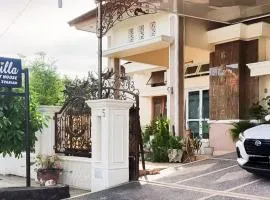 RedDoorz Syariah at Chilla Guest House Padang