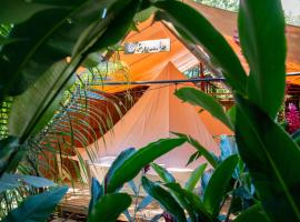 Seren Glamping、ウビタのキャンプ場