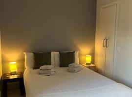 Apt 9 Modern holiday home on Equestrian Centre, hotel v destinaci Ashford