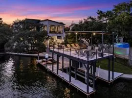 The Live Oaks at Highland Haven with Concierge Services