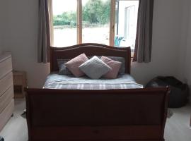 Gorteen lodge, ubytování v soukromí v destinaci Rosenallis