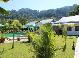 Villa Colina Khao Lak Rooms and Bungalows - Adults Only, pensionat i Khao Lak