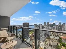 Luxury Panoramic Views - The Ultimate Downtown Getaway