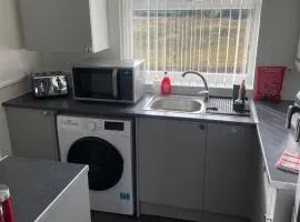 Modern and Homely Appartment! - Available as individual rooms or the Entire Property!