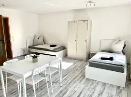 Audi - Neckarsulm - Bad - Küche - Balkon - 4 Personen