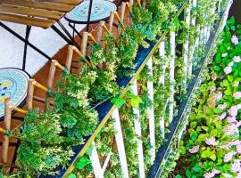 Precioso piso con increíbles vistas en Piedralaves, Tiétar, hotel in Piedralaves