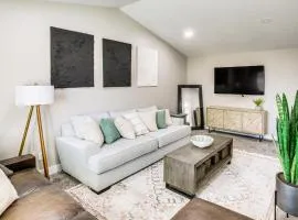 Utah Retreat with Patio, Gas Grill and Mountain Views!