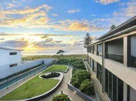 Lennox Holiday Apartments