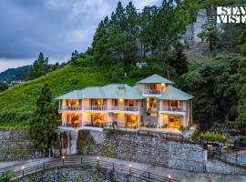 StayVista at The Rasa Bungalow with Lake View, Wi-Fi, Hotel in Bhīm Tāl