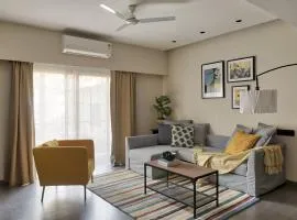 Large 1BHK Apartment by tisyastays