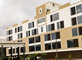 VRR Astoria Hotel & Convention Center