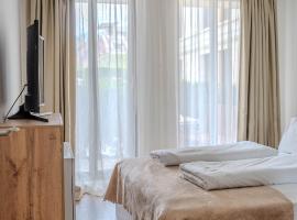 Apartment in Evargreen complex with Terrace, hotel in Varna City