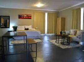 Refreshing Mountain FarmStay w Boma,Pool,Hikes,Obstacle Course
