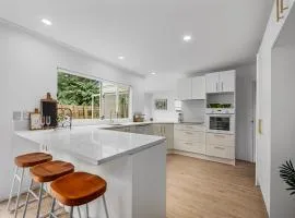 Spacious room in Browns Bay