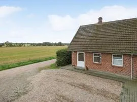 Cozy Apartment In Outrup With Wifi
