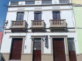 Misti Apartment Hostal