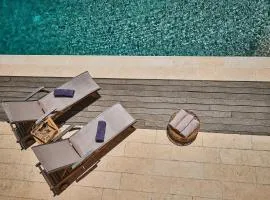Luxury Apartment with Pool
