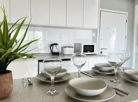 Трехкомнатные апартаменты в жилом комплексе Caesar Beach D2 Flat4