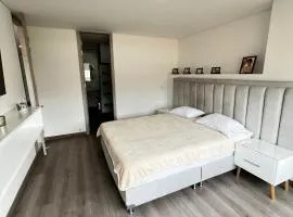 Modern 3 Bedroom Apartment with balcony