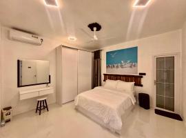 Crystal sea inn, family hotel in Bileffahi