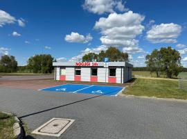 Hotel A4 Młyński Staw Hotel Opole Przy autostradzie A4, hotel v destinaci Rzędziwciowice