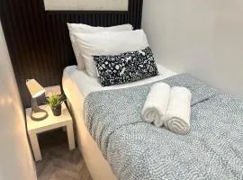 Cove Partition Room in Tecom Near Internet City Metro