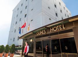 Güneş Hotel Merter、イスタンブール、Merterのホテル