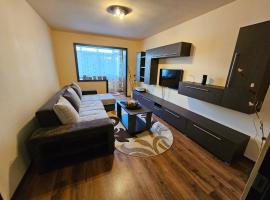 Perfect home Ground floor, отель в городе Петрошани