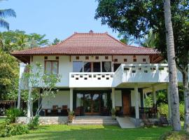 Villa Kanari Batukaras, stanza in casa privata a Batukaras