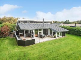 3 Bedroom Lovely Home In Hemmet, hotel in Hemmet