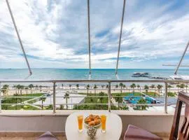 Old Town 2BR with Sea View