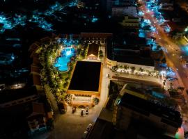 Ha Tien Xua Hotel & Resort, hotel en Hà Tiên