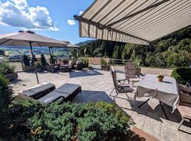 Ferienhaus Günter、バイアースブロンのホテル