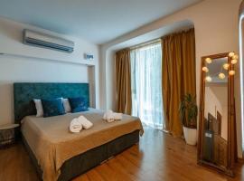 Cozy studio with FRENCH WINDOWS