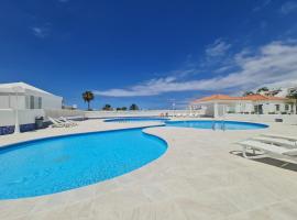 Holiday Valley Harmony Bungalow, bungalow in Adeje