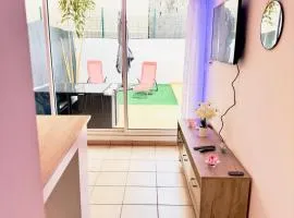 Le Petit Oasis