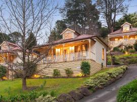 Charnwood Cottages in Warburton, B&B in Warburton