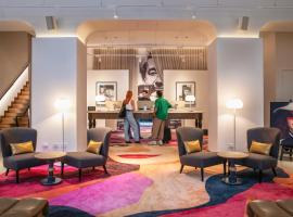 Hotel Indigo Melbourne on Flinders by IHG, cheap hotel in Melbourne