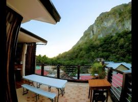 Lolo Bob's Bed And Breakfast